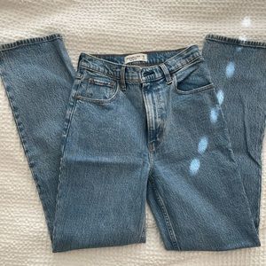Abercrombie 90s straight ultra high rise jeans